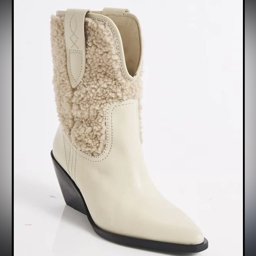 NWOT Free People Pitchfork Point Boots